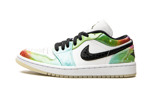 Air Jordan 1 Low WMNS Galaxy CW7310 909