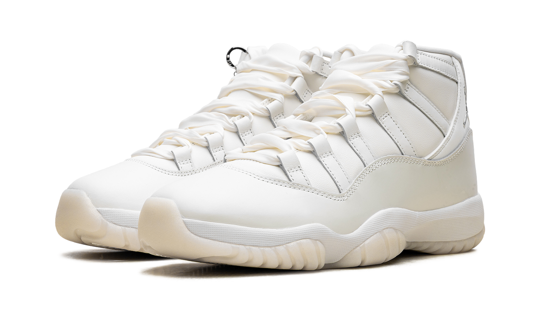 Air Jordan 11 WMNS Pearl AR0715 110