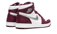 Air Jordan 1 Retro High OG Bordeaux 555088 611