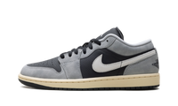 Air Jordan 1 Low SE Light Smoke Grey HQ2010 012