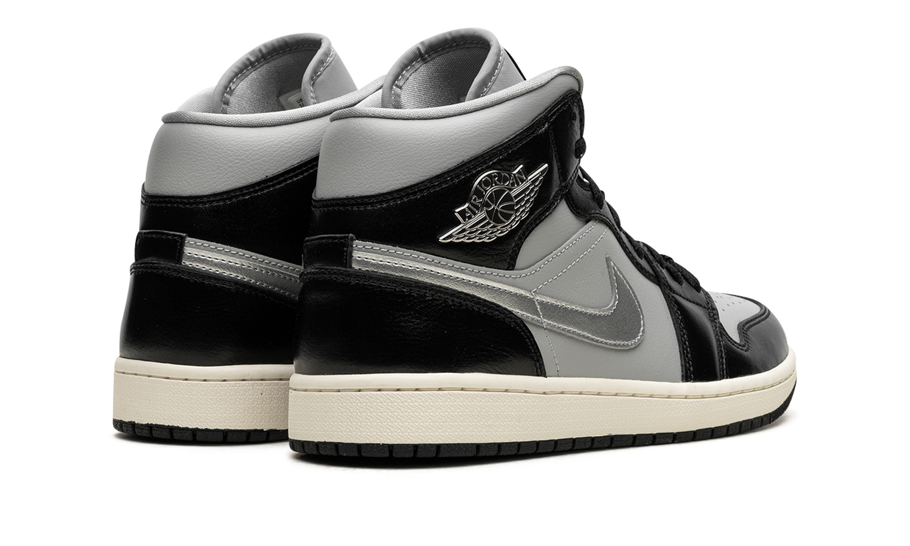 AIR JORDAN 1 MID SE WMNS Black Chrome FB9892 002