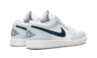 Air Jordan 1 Low Aura / Squadron Blue 553558 400